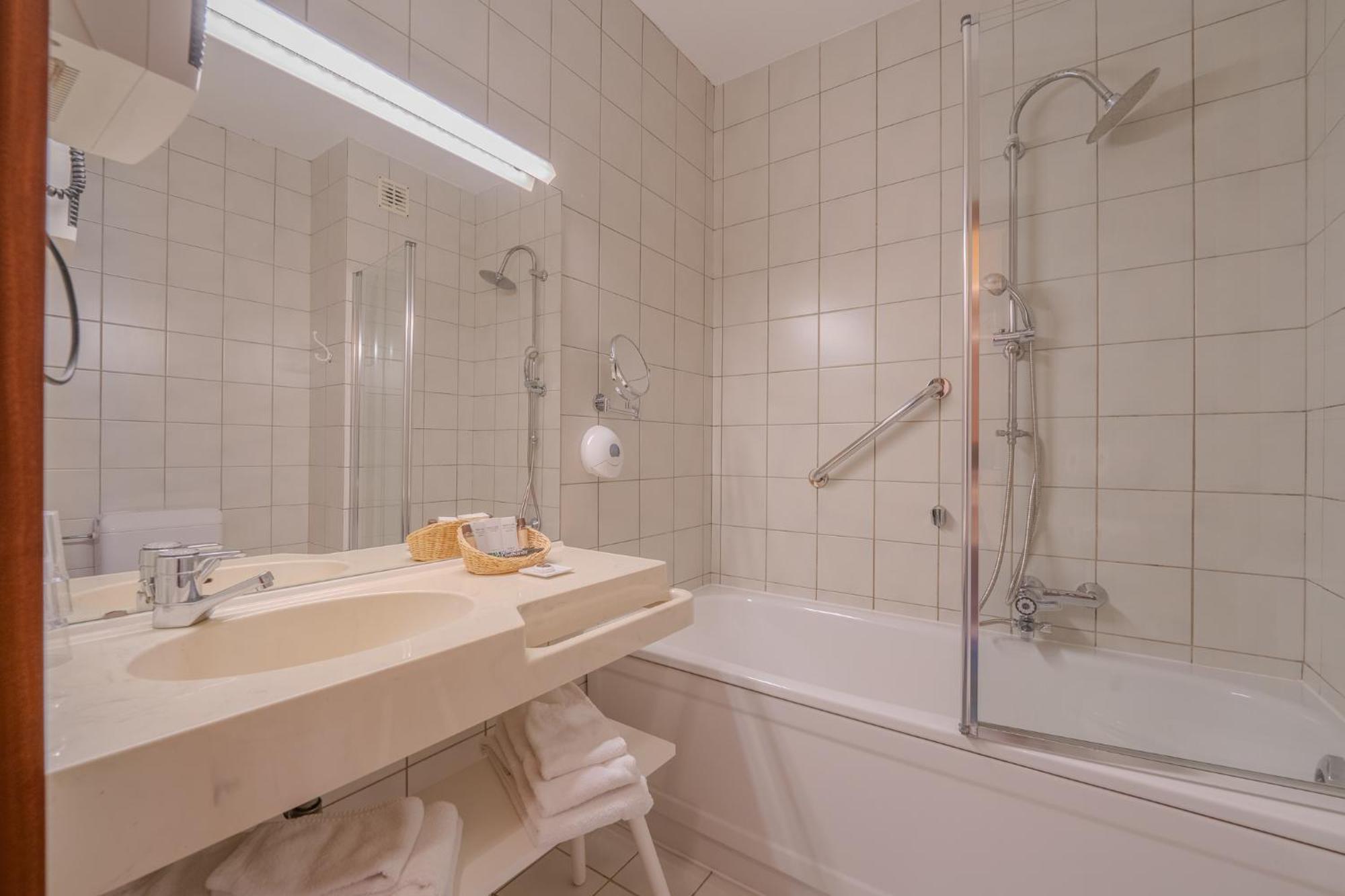 Hotel Hotleu Вэм Экстерьер фото